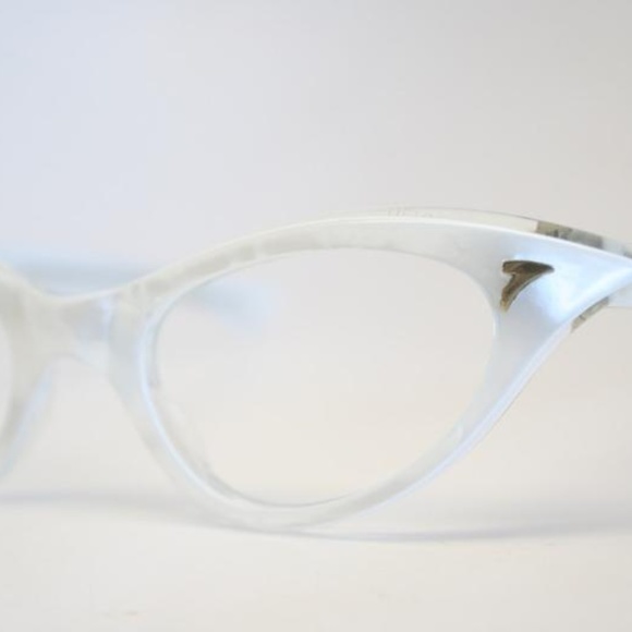 Accessories - Unused White Curly Cat Eye Glasses Cateye Frames